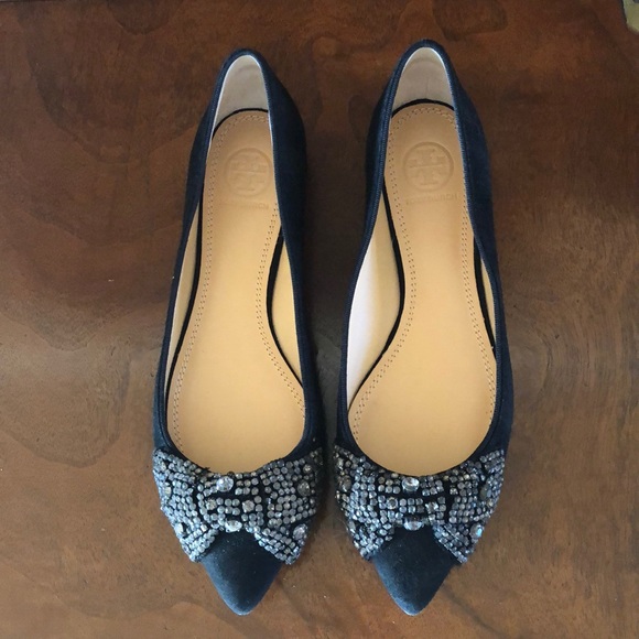 Tory Burch Vanessa Flat Black Suede Size 6 Worn Once! - Picture 1 of 5